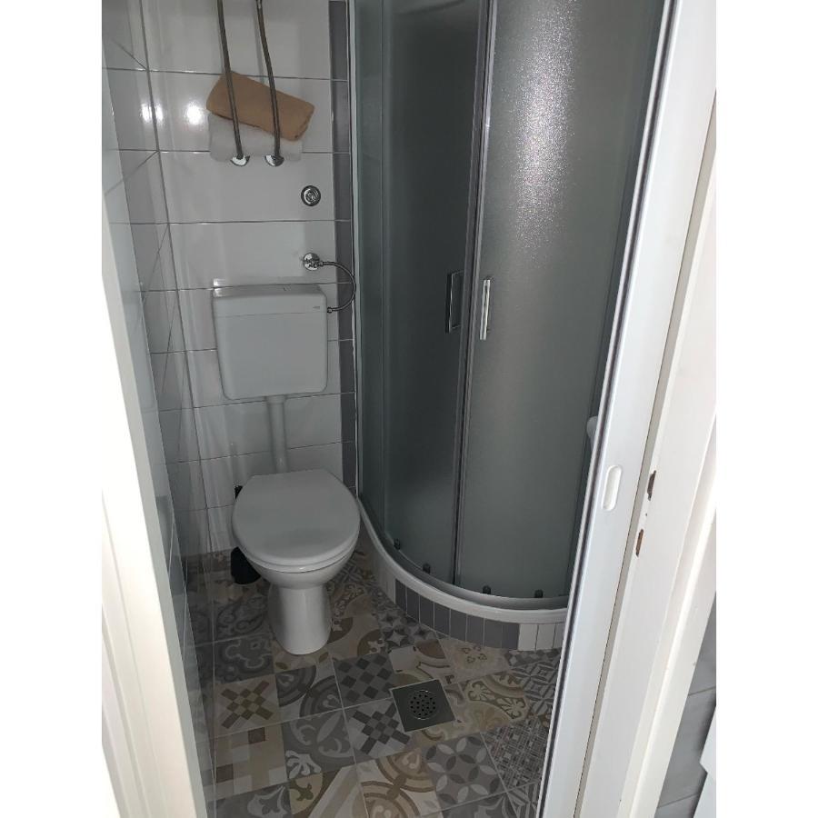 Studio Flat For 2 Lägenhet Makarska Exteriör bild